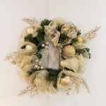 Barton 36 Inches Christmas Door Wreath Artificial Xmas Wreaths Hanging Decorations Winter Holidays Festival Home Decor Gold