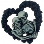 LIUSHUI Halloween Skeleton Wreath Heart-Shaped Skeleton Wreath for Halloween Door Decoration,Black Rose Wreath Wall Sculpture Romantic Goth Valentine's Day Gift Home Decor Accent Door
