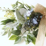 RNCOZE 25.6 Inch Artificial Flower Swag Wedding Arch Flower Wreath Artificial Blueberry Fruit Green Leaves Decorative Swag Hanging Ornament Floral Swag for Wedding Home Door Wall Decor