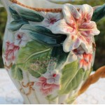 Home Décor Accents Ceramic Creative Lily Flowers Vase Coffee Pot Home Decor Crafts Room Wedding Decorations Handicraft Porcelain Figurines